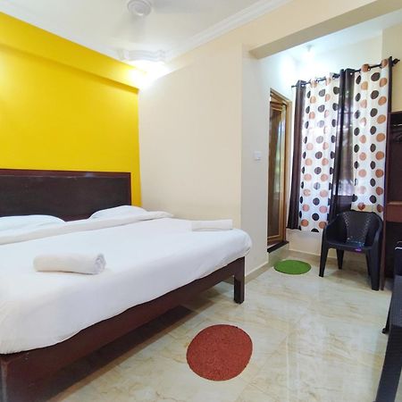 Hotel Candolim Aloft Bagian luar foto