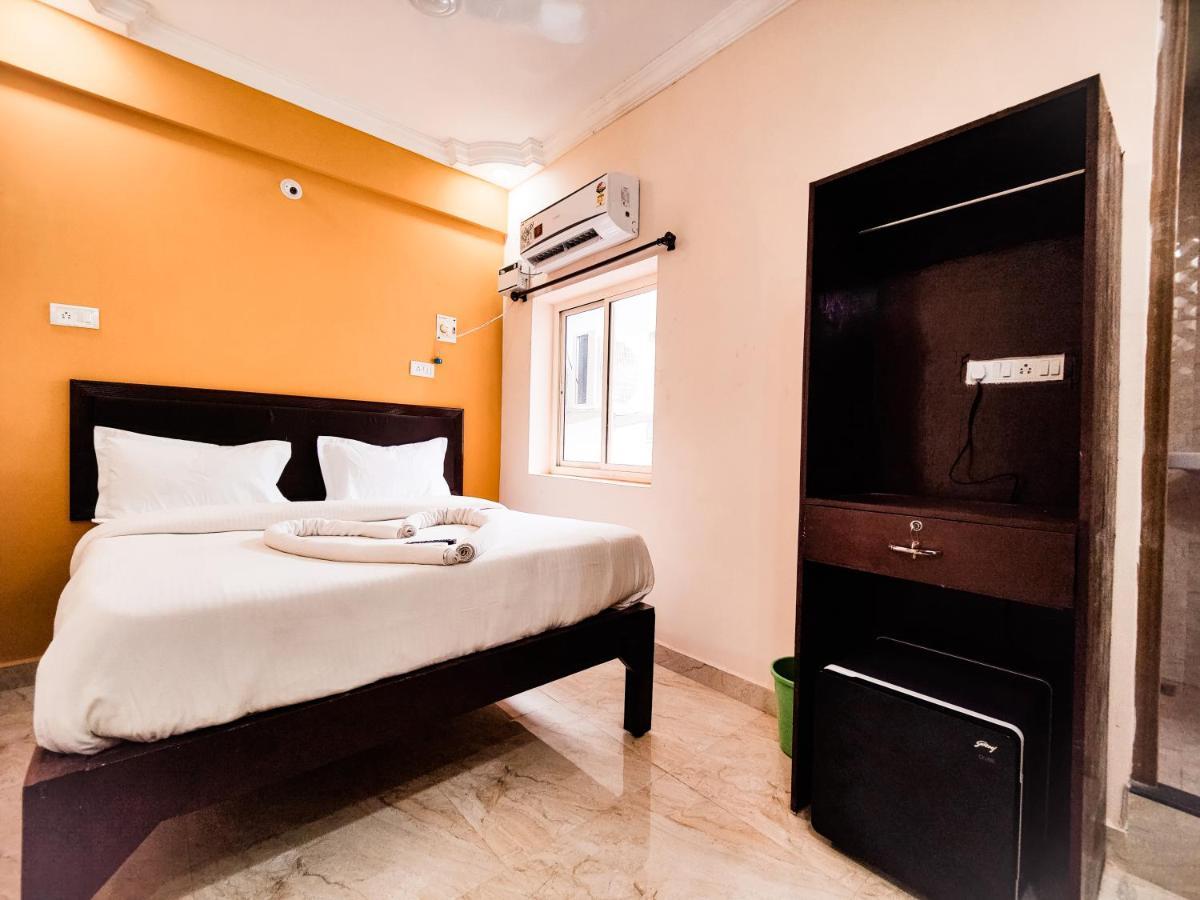 Hotel Candolim Aloft Bagian luar foto