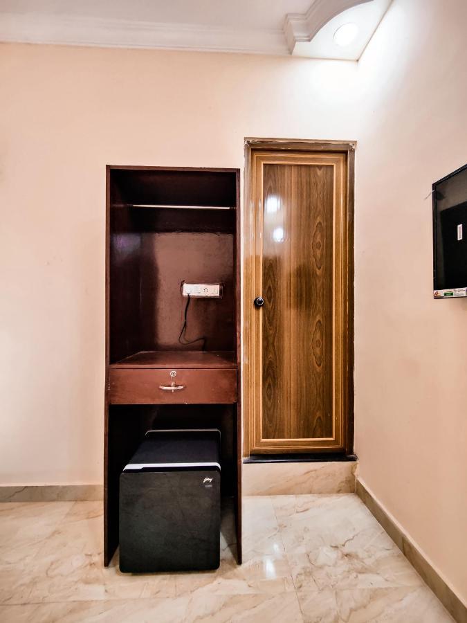 Hotel Candolim Aloft Bagian luar foto