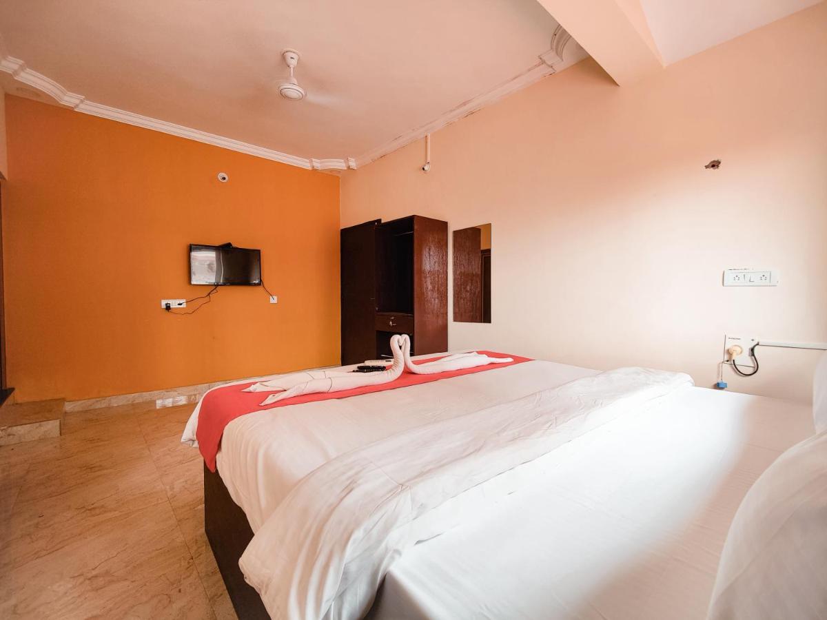 Hotel Candolim Aloft Bagian luar foto