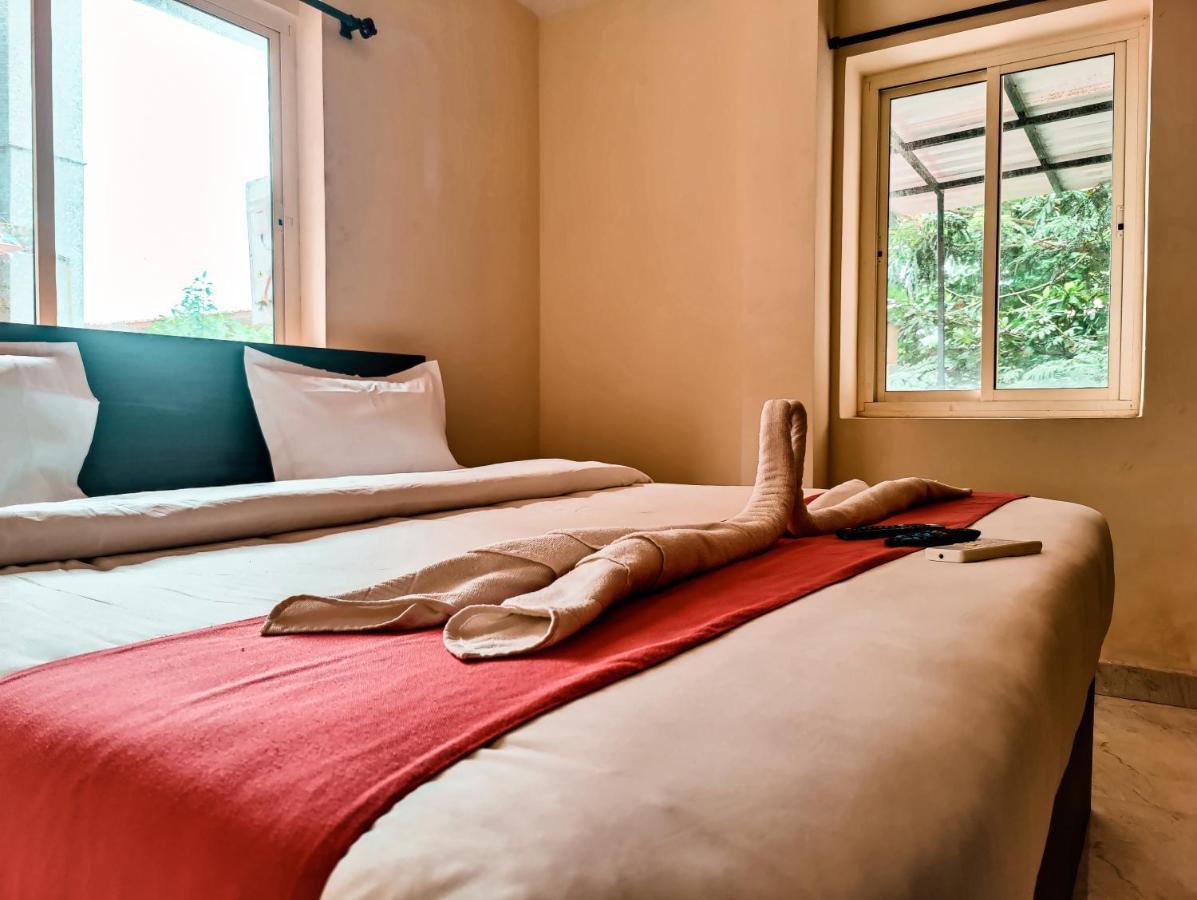 Hotel Candolim Aloft Bagian luar foto