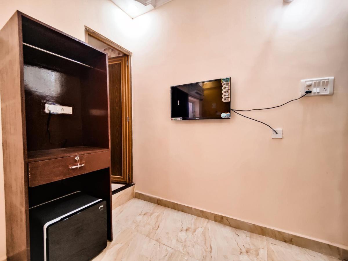 Hotel Candolim Aloft Bagian luar foto
