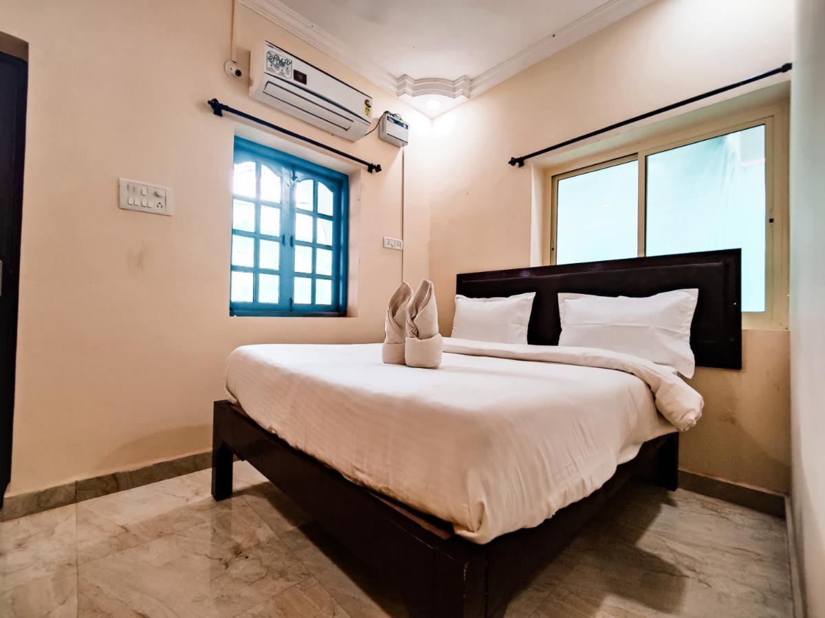 Hotel Candolim Aloft Bagian luar foto