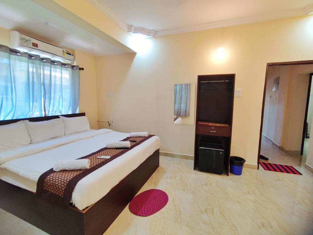 Hotel Candolim Aloft Bagian luar foto