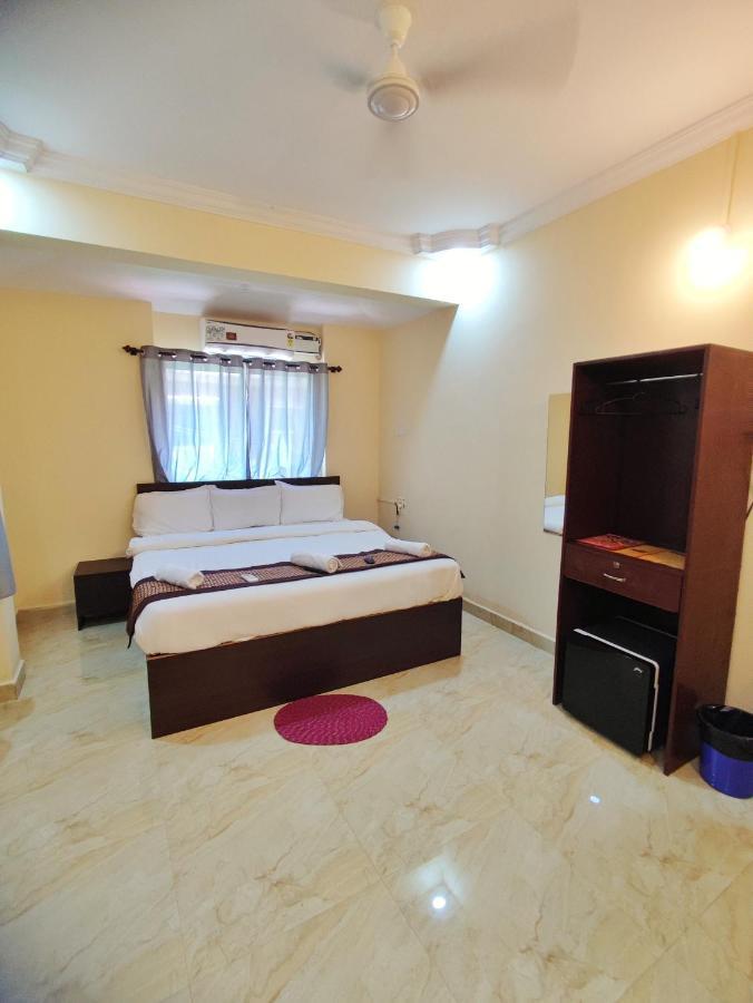 Hotel Candolim Aloft Bagian luar foto