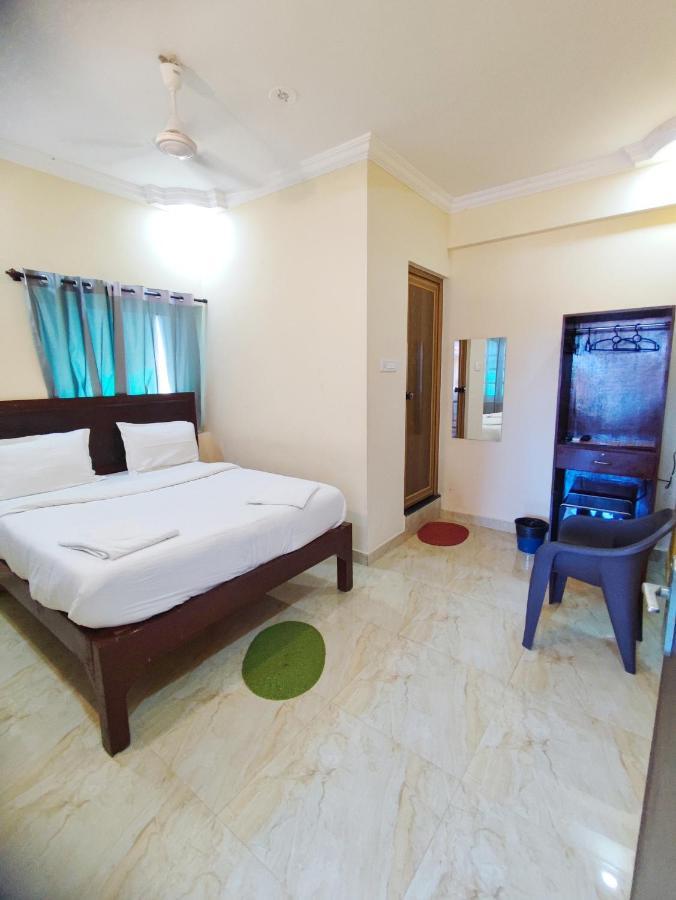 Hotel Candolim Aloft Bagian luar foto
