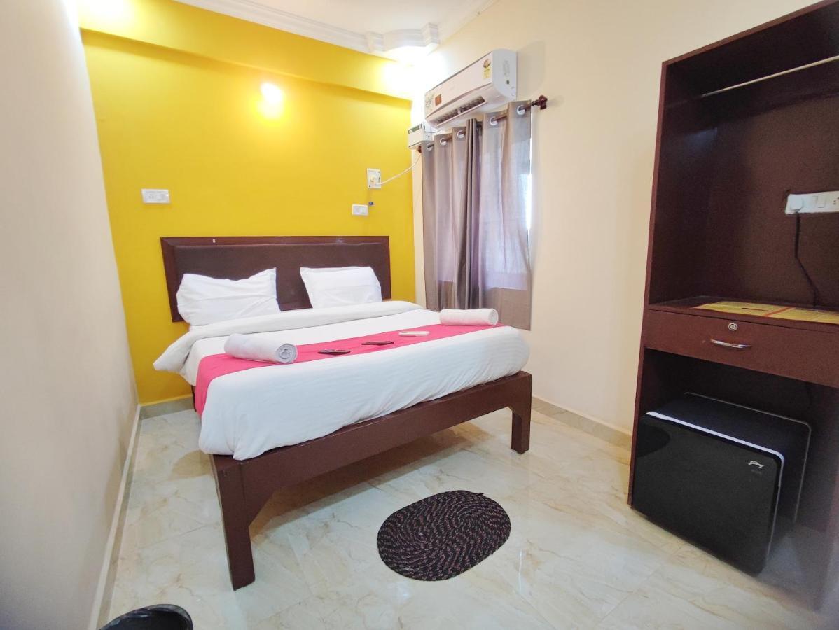 Hotel Candolim Aloft Bagian luar foto