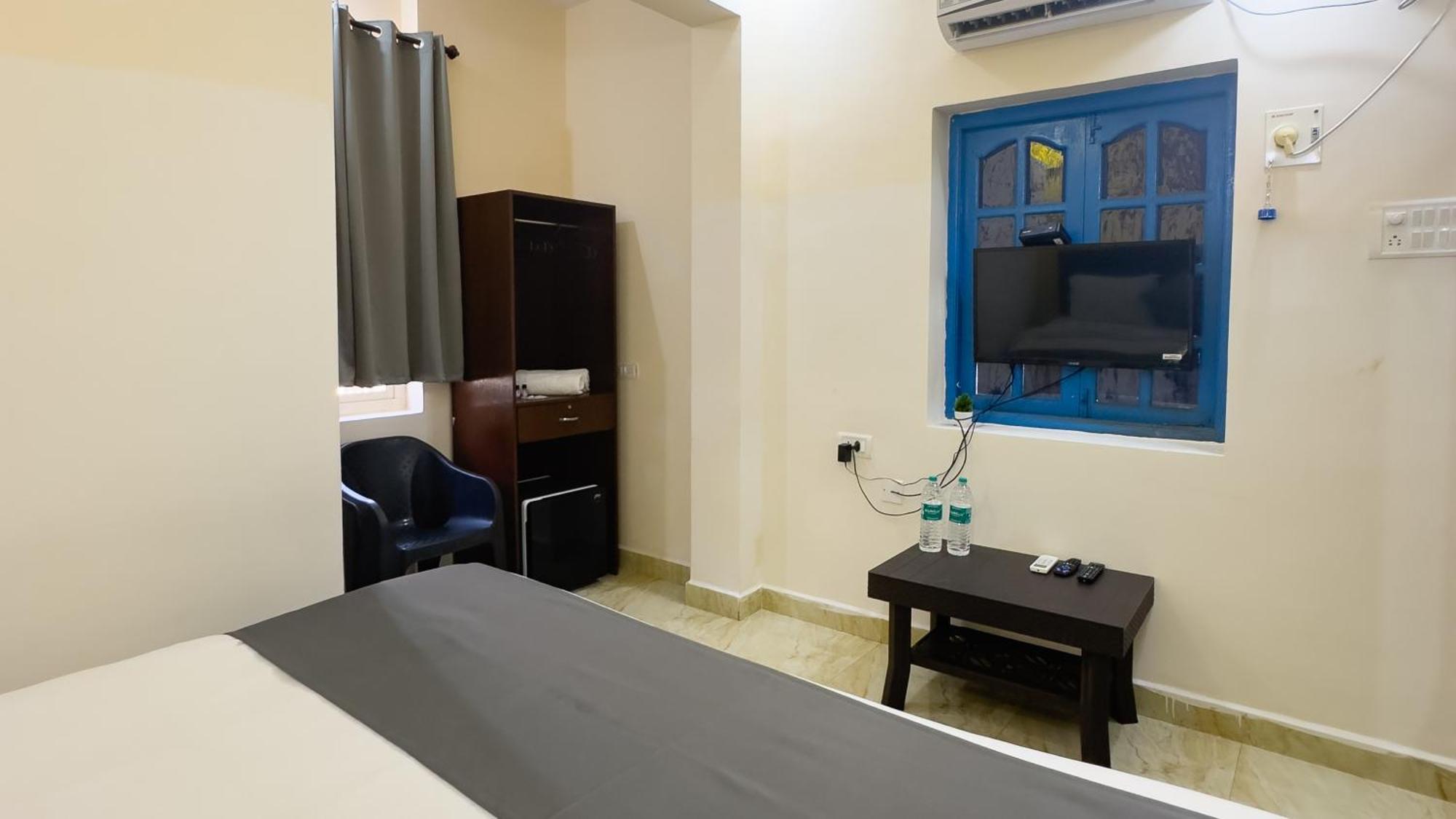Hotel Candolim Aloft Bagian luar foto