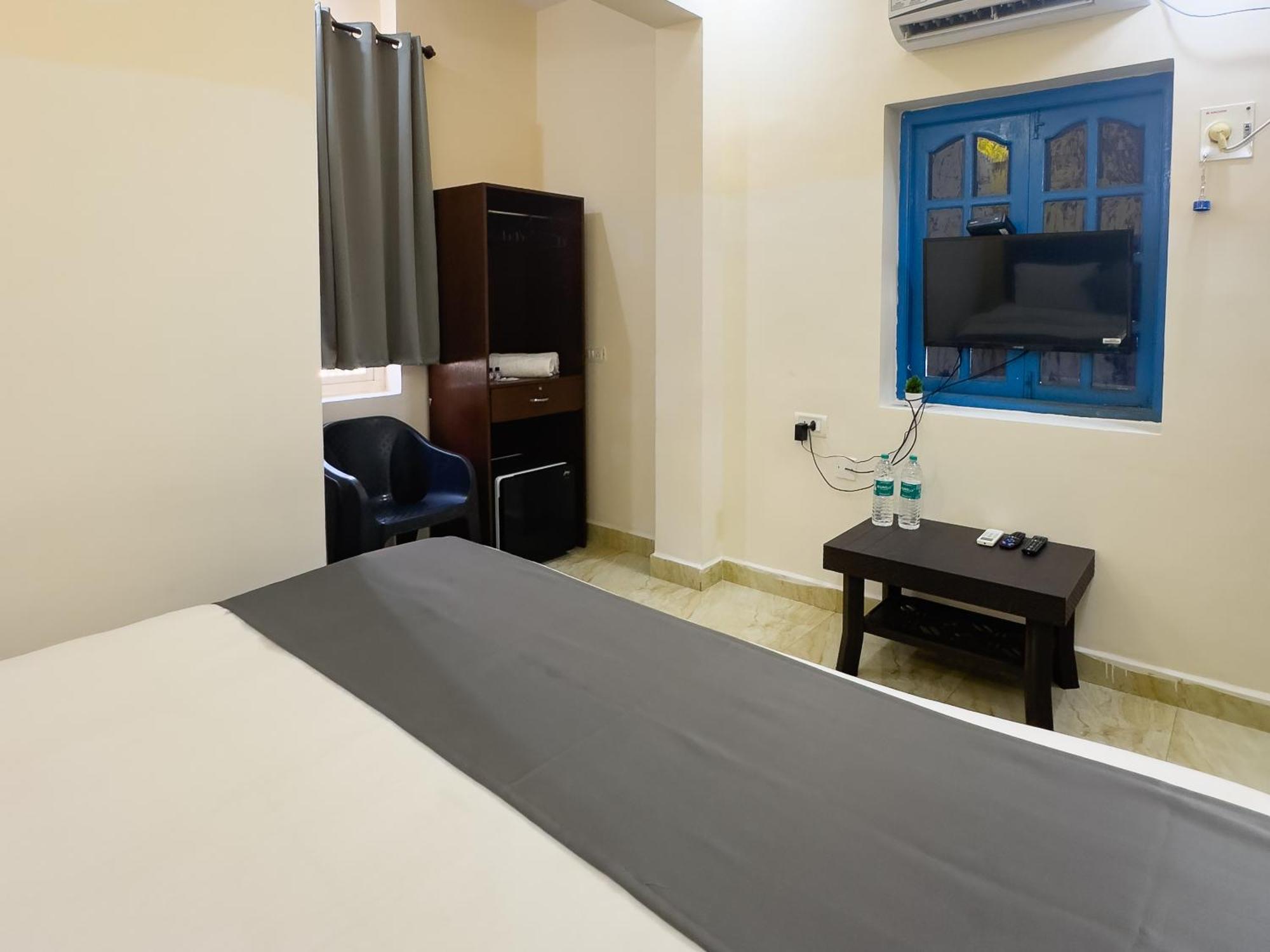 Hotel Candolim Aloft Bagian luar foto